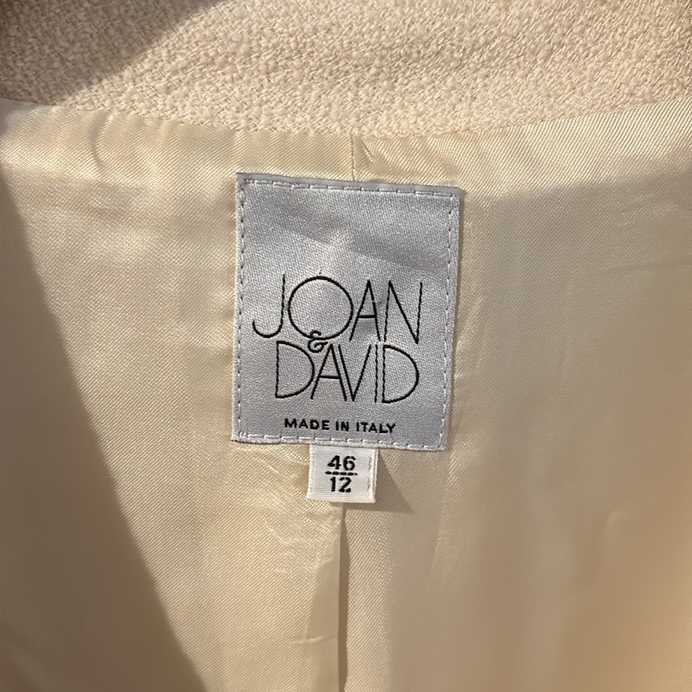 Joan & David skirt suit - Picture 6 of 8